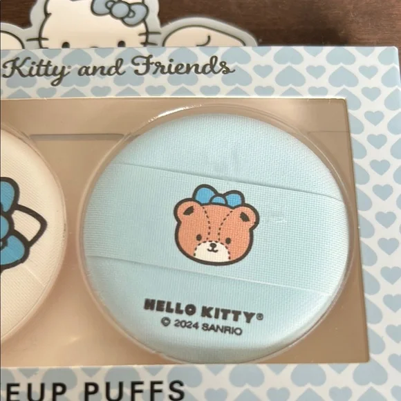 Hello Kitty Makeup Puffs - Picture 3 of 4